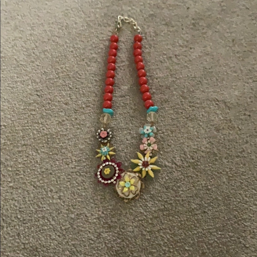 Flower necklace